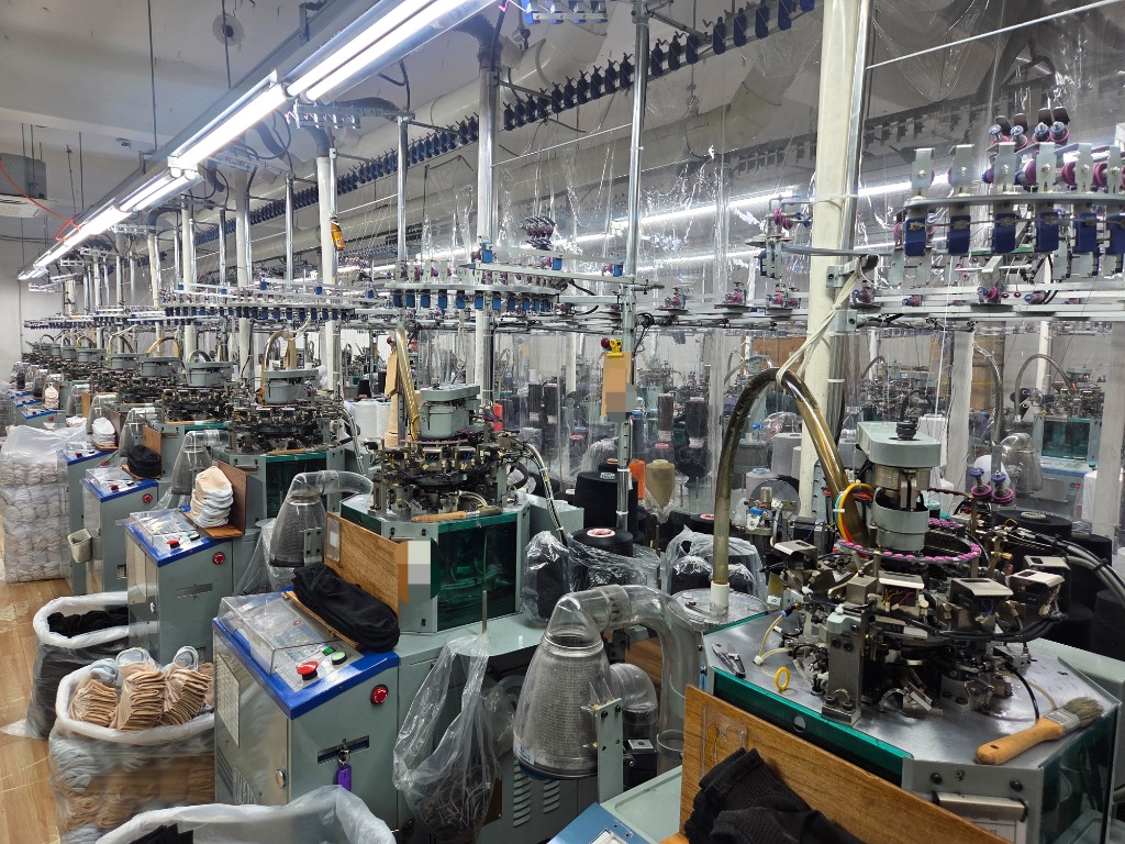 백년양말 공장 내부 모습